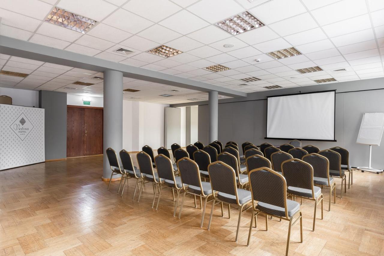 ויסלאו Hotel Vestina מראה חיצוני תמונה