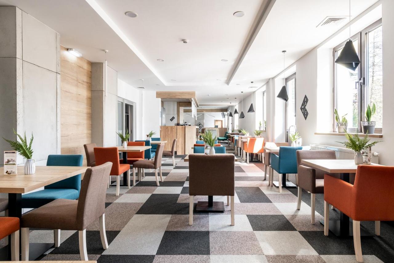 ויסלאו Hotel Vestina מראה חיצוני תמונה