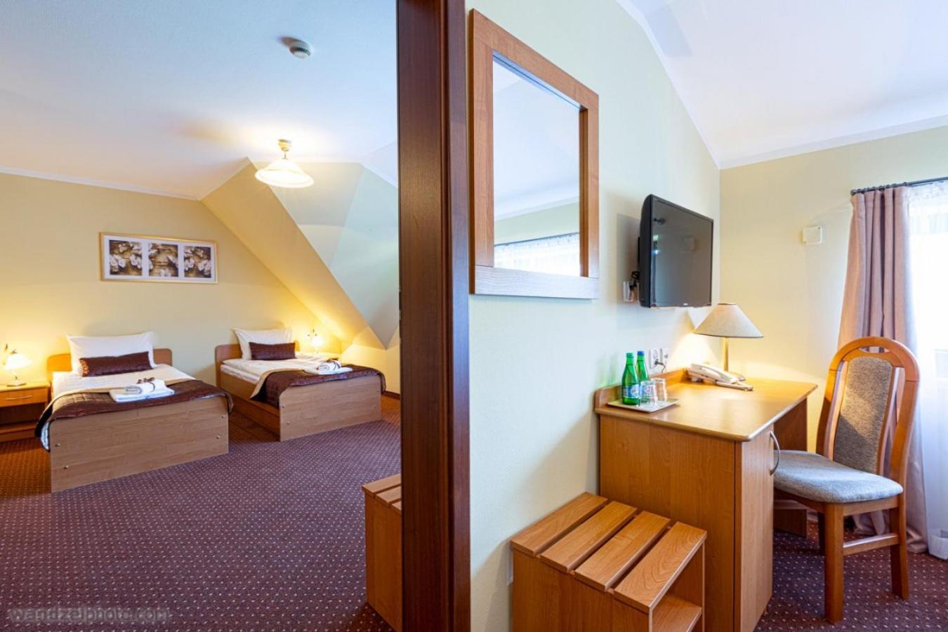 ויסלאו Hotel Vestina מראה חיצוני תמונה