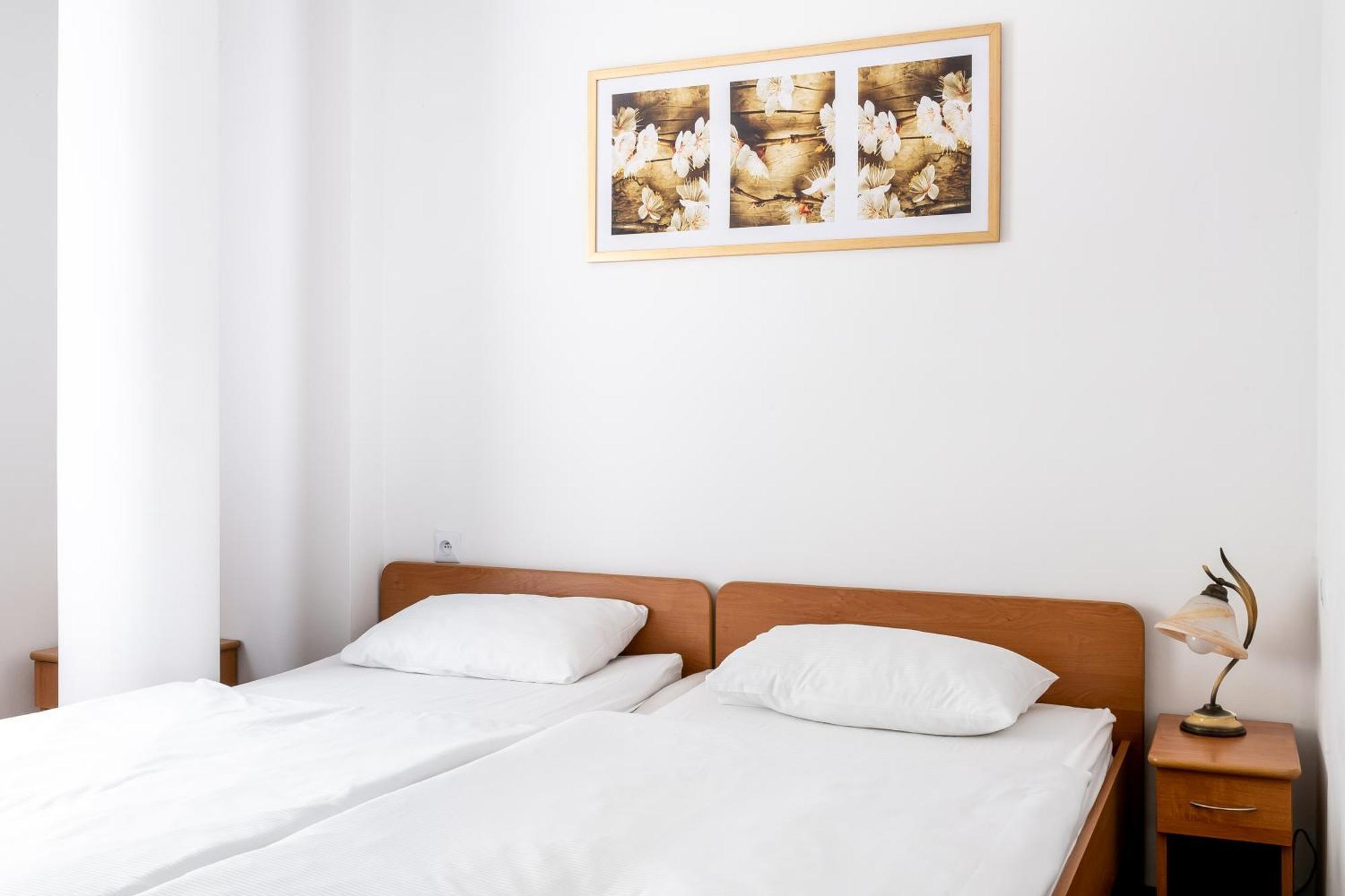 ויסלאו Hotel Vestina מראה חיצוני תמונה